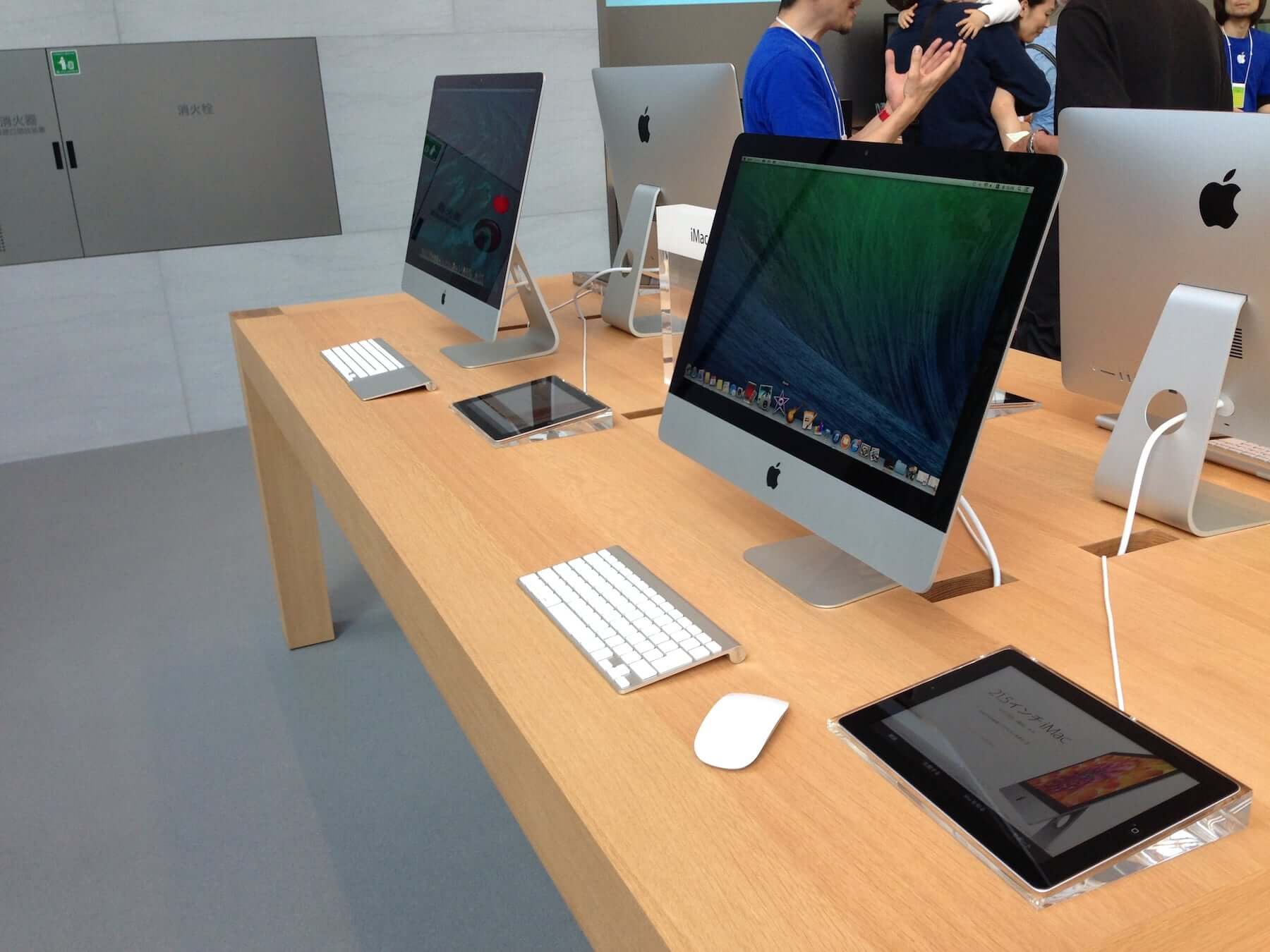 Apple Store 表参道 iMac